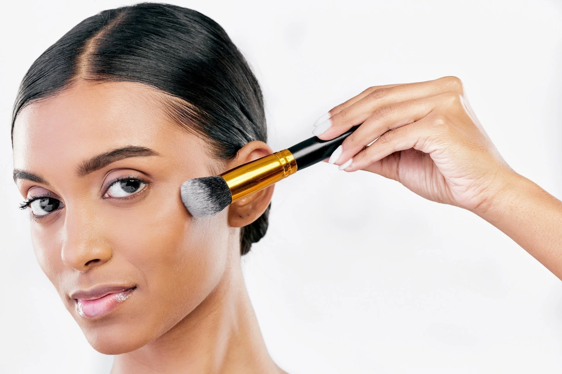 Pro Techniques That Instantly Elevate Your Makeup Game